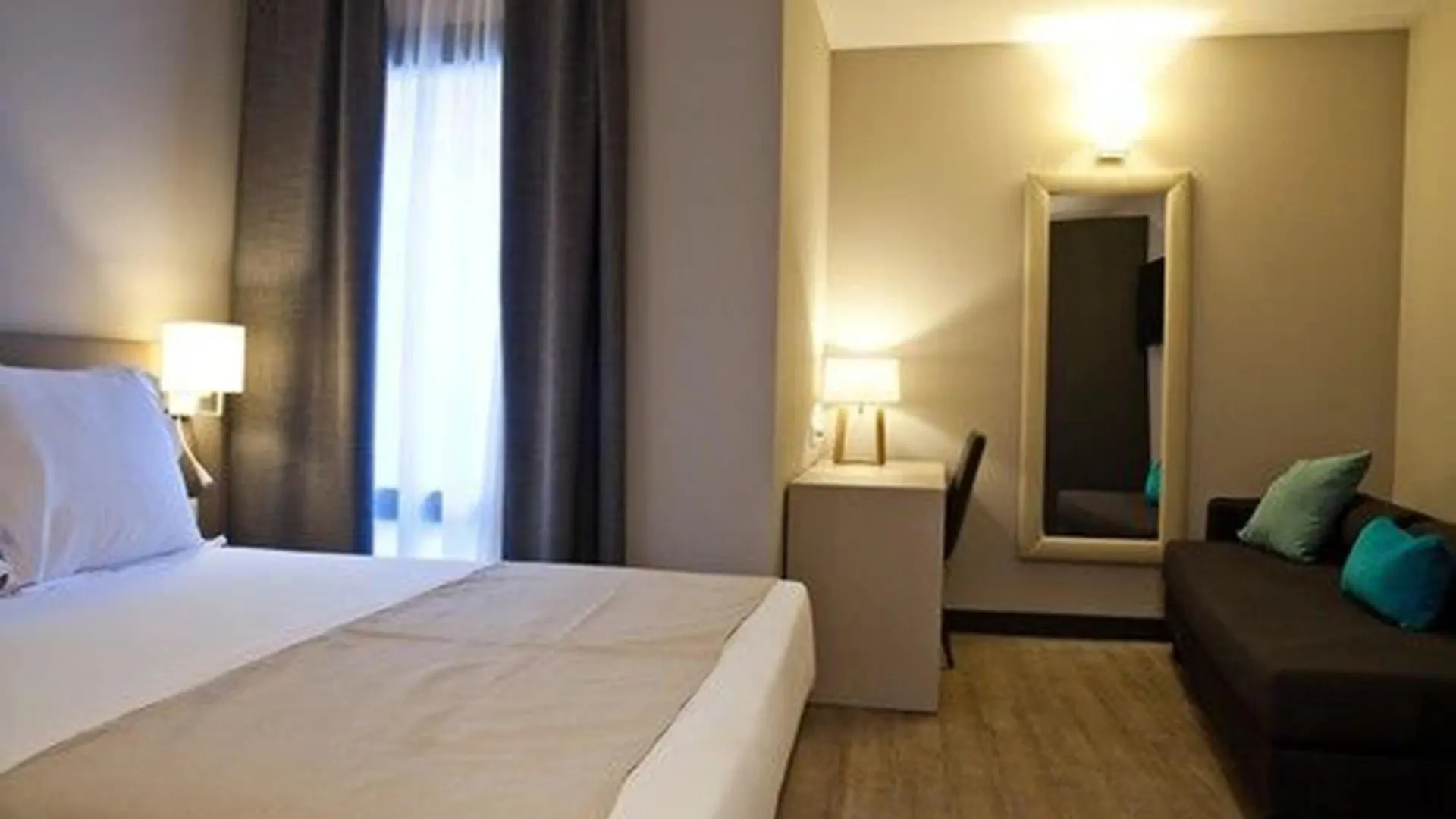 May Ramblas Hotel 3*, Barcelona