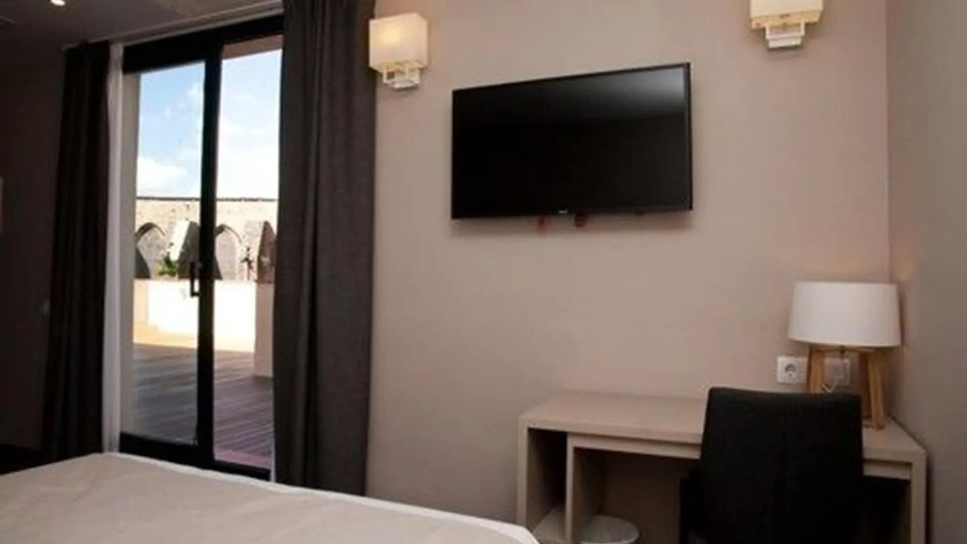 May Ramblas Hotel